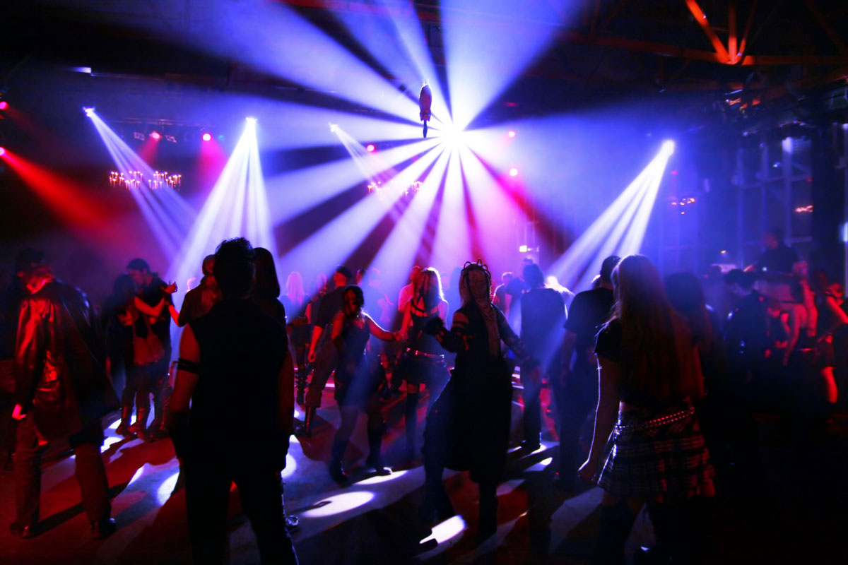 Party mit professionellem Event DJ in Berlin